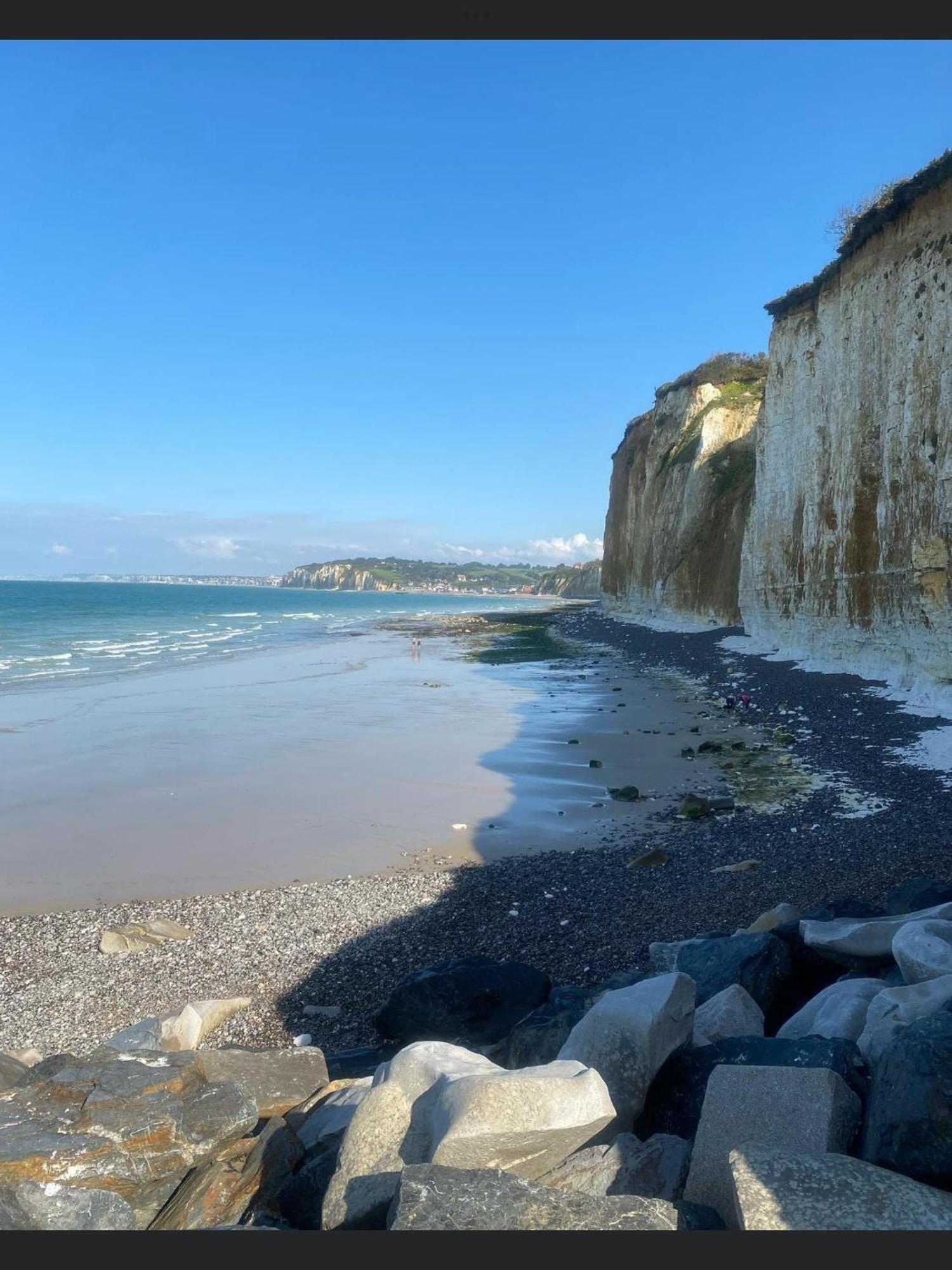 La Campagne A La Mer, Proche D'etretat *